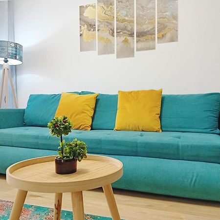 Sunshine - New & Quiet 1Br Apt, Business Area, Close To Airport, Highway A3, Subway Бухарест Экстерьер фото