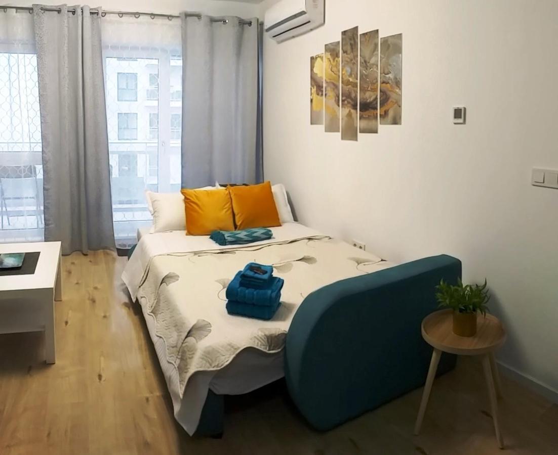 Sunshine - New & Quiet 1Br Apt, Business Area, Close To Airport, Highway A3, Subway Бухарест Экстерьер фото